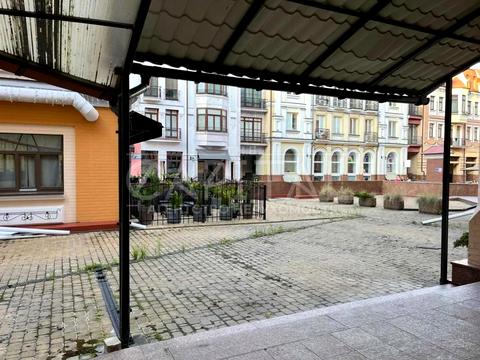 коммерческая по адресу Воздвиженская ул., 16