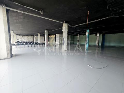 комерційна за адресою Борщагівська вул., 154