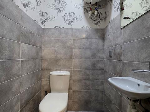 комерційна за адресою Петра Сагайдачного вул., 35