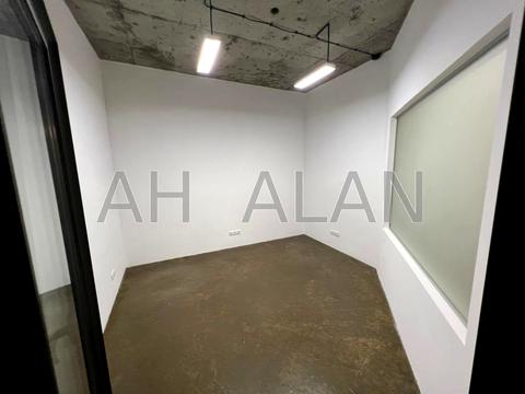 комерційна за адресою Велика Васильківська вул. (Червоноармійська), 72