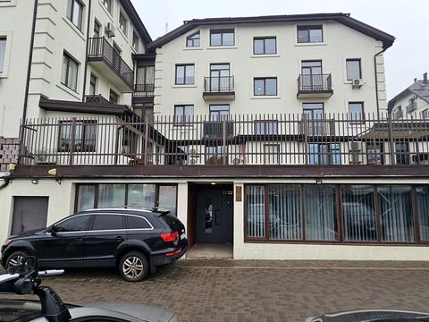 комерційна за адресою Григорія Гуляницького вул. (Московська), 35-В