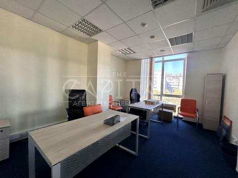 комерційна за адресою Польова вул., 24