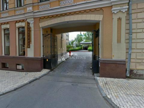 комерційна за адресою Київ, Владимирская, 1