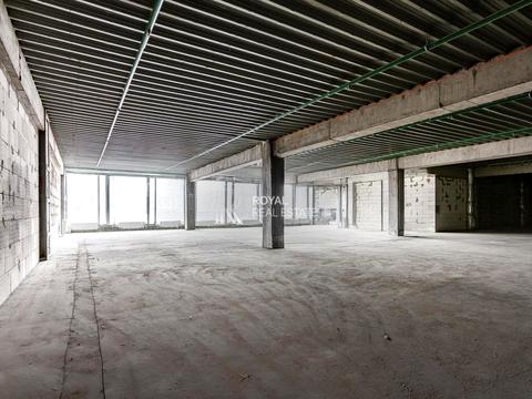 комерційна за адресою Машиностроительная, 1