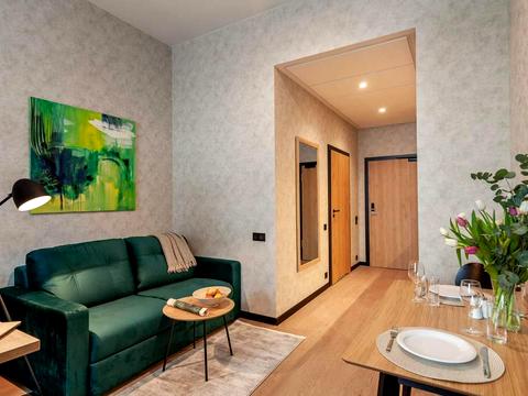 комерційна за адресою Панаса Мирного вул., 29