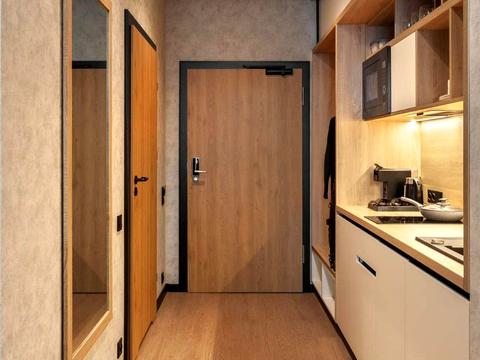 комерційна за адресою Панаса Мирного вул., 29