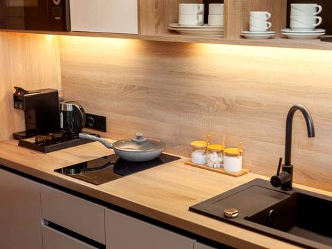 комерційна за адресою Панаса Мирного вул., 29