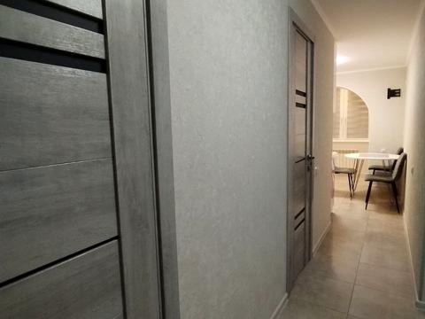 квартира по адресу Менахем-Мендл Шнеерсона ул. (Мініна), 1