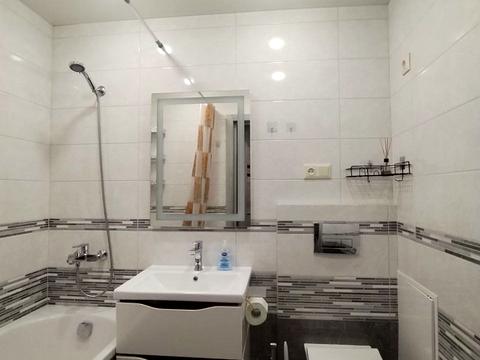 квартира по адресу Менахем-Мендл Шнеерсона ул. (Мініна), 1