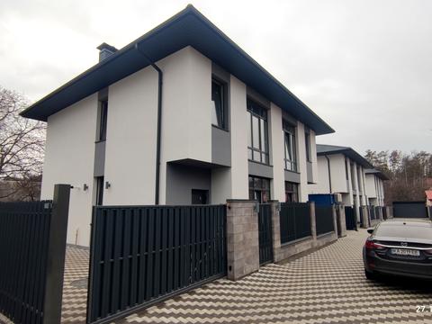 будинок за адресою Івана Багряного вул.