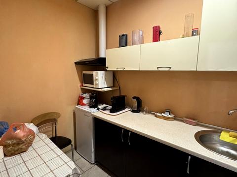 комерційна за адресою Академіка Корольова вул., 28