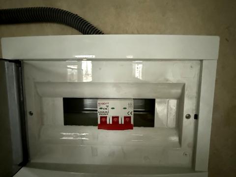 комерційна за адресою Михайла Максимовича вул. (Онуфрія Трутенка), 24-Г