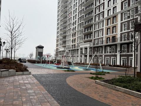 комерційна за адресою Михайла Максимовича вул. (Онуфрія Трутенка), 24-Г