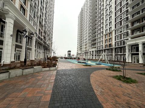 комерційна за адресою Михайла Максимовича вул. (Онуфрія Трутенка), 24-Г