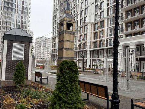 комерційна за адресою Михайла Максимовича вул. (Онуфрія Трутенка), 24-Г