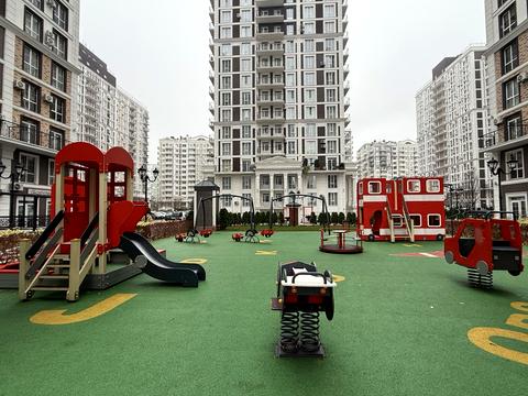 комерційна за адресою Михайла Максимовича вул. (Онуфрія Трутенка), 24-Г