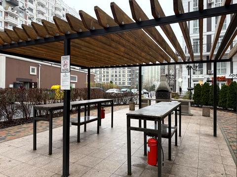 комерційна за адресою Михайла Максимовича вул. (Онуфрія Трутенка), 24-Г