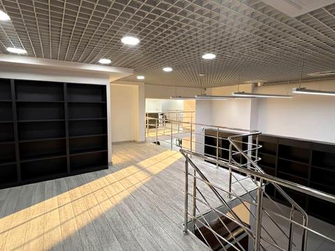 коммерческая по адресу площа Яворського, 1