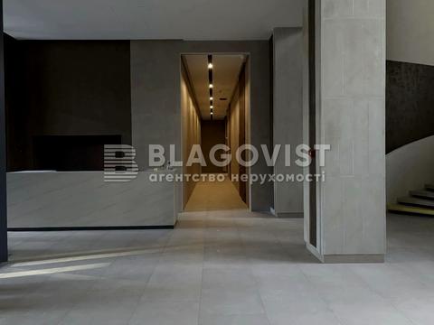 квартира за адресою Київ, Річкова вул., 4