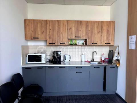 комерційна за адресою Польова вул., 24Д