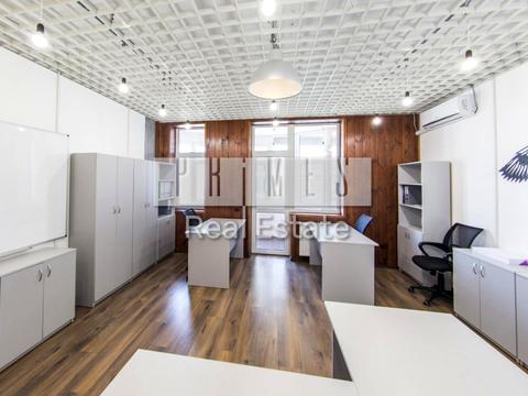 комерційна за адресою Лесі Українки бульв., 7-А