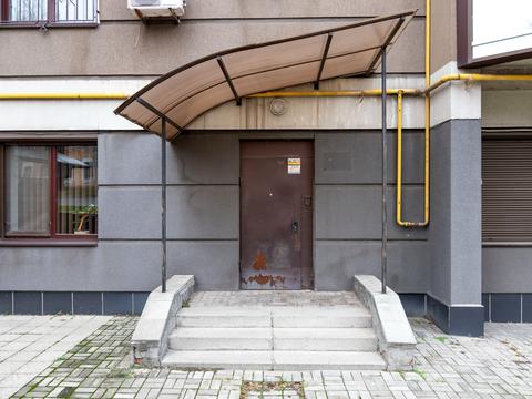 комерційна за адресою Херсонська вул., 9-А