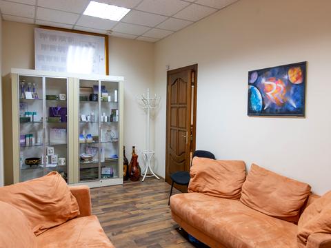 комерційна за адресою Херсонська вул., 9-А