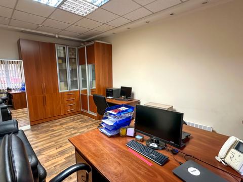 комерційна за адресою Херсонська вул., 9-А