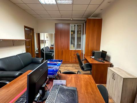 комерційна за адресою Херсонська вул., 9-А