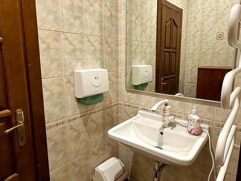 комерційна за адресою Херсонська вул., 9-А