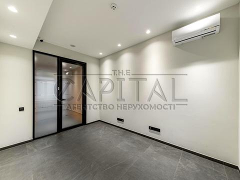 комерційна за адресою Євгена Гуцала пров. (Кутузова), 3