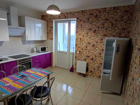 квартира за адресою Казимира Малевича вул. (Боженка), 89