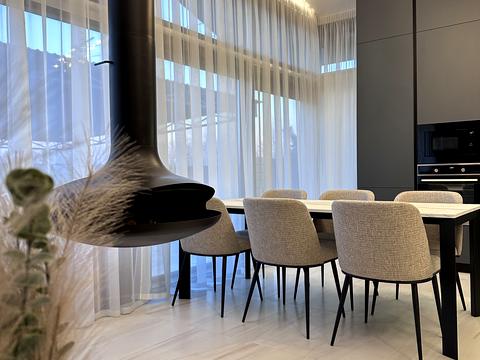 дом по адресу центральна