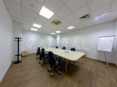 комерційна за адресою Польова вул., 24Д