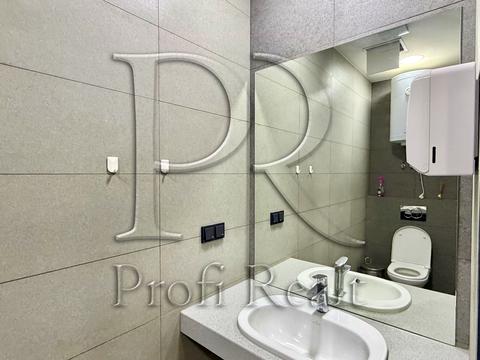 комерційна за адресою Кловський узвіз, 7