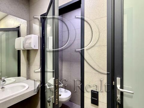 комерційна за адресою Кловський узвіз, 7