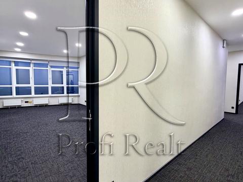 комерційна за адресою Кловський узвіз, 7