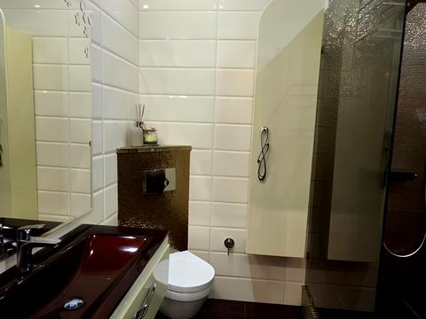 квартира за адресою Дніпровська набережна вул., 14-А