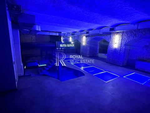 комерційна за адресою Басейна вул., 12