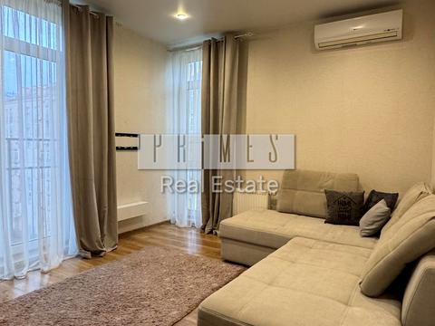 квартира за адресою Регенераторна вул., 4 к7