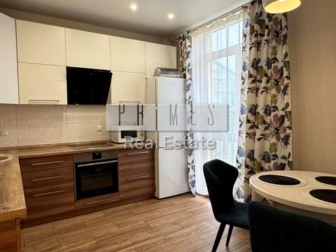 квартира за адресою Регенераторна вул., 4 к7