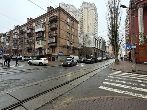 коммерческая по адресу Полтавская ул., 10