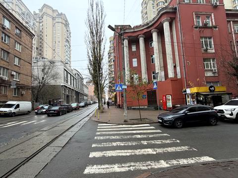 коммерческая по адресу Полтавская ул., 10