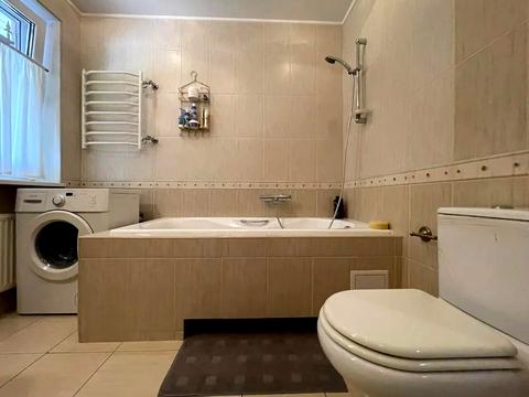 дом по адресу Александровская ул.