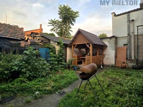 дом по адресу Кобилянської, 102