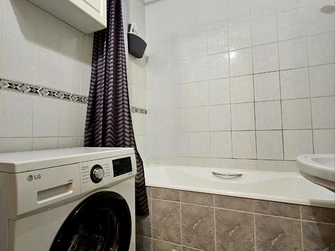 квартира за адресою Драгоманова вул., 17