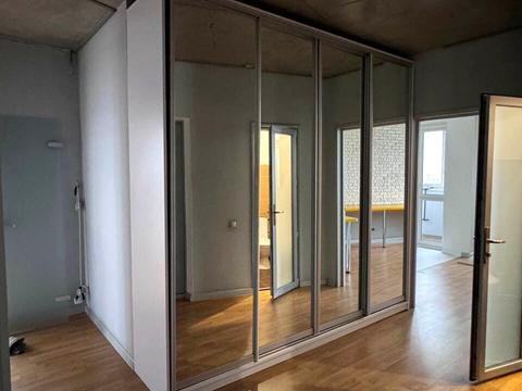 комерційна за адресою Володимира Івасюка просп. (Героїв Сталінграду), 2-Д