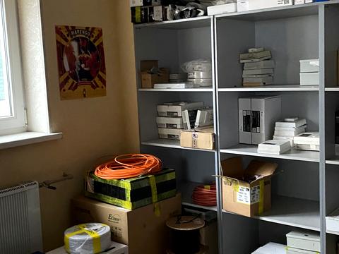 комерційна за адресою 101-й квартал вул., 7