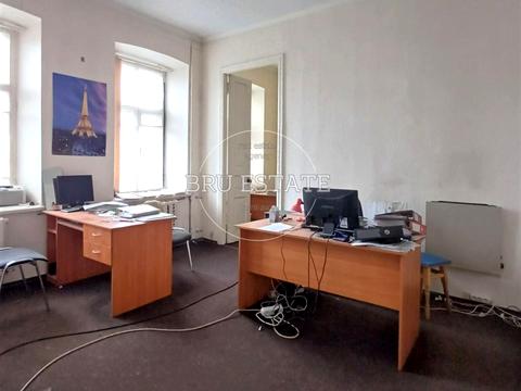 комерційна за адресою Юрківська вул., 37