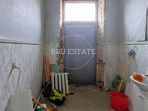 комерційна за адресою Юрківська вул., 37